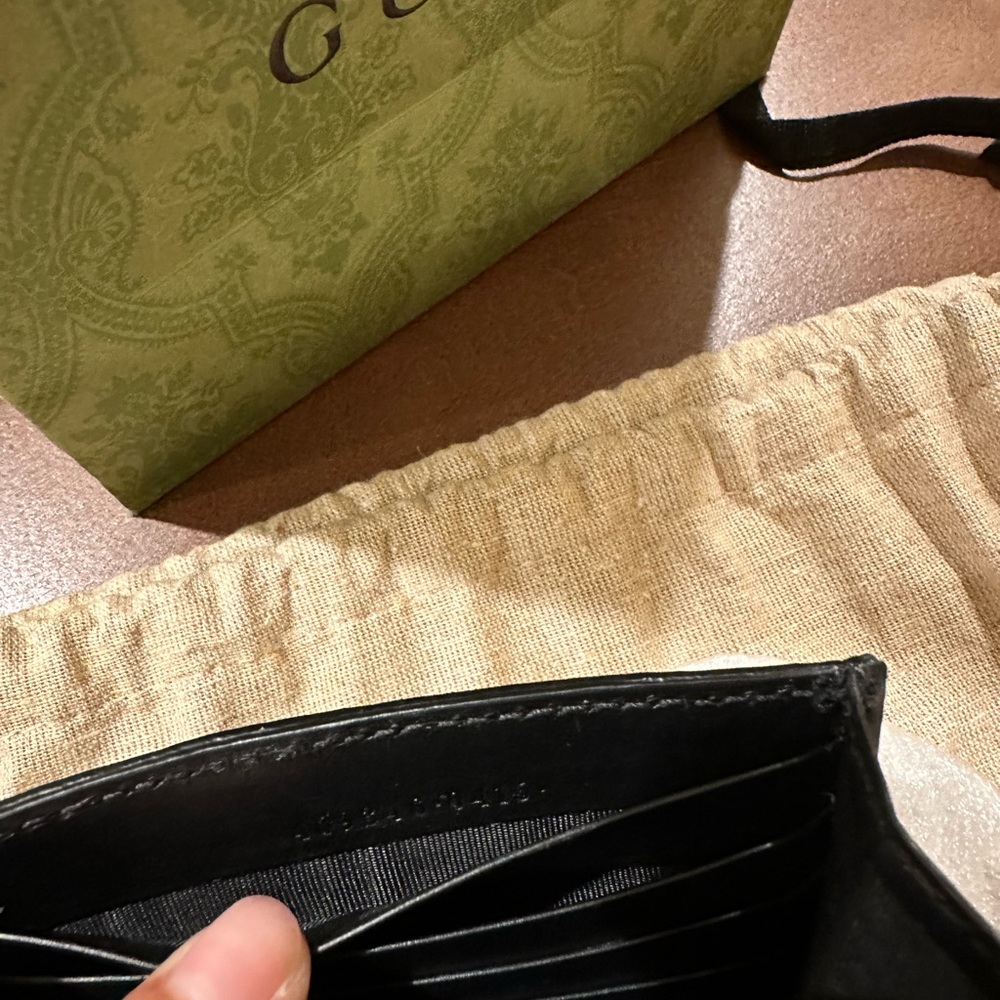 Gucci purse - Picture 10 of 10